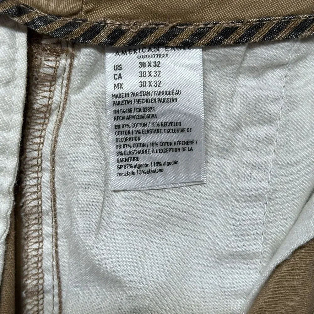 American Eagle Mens 30x32 Slim Straight Chino Pants Beige Flex Stretch EUC